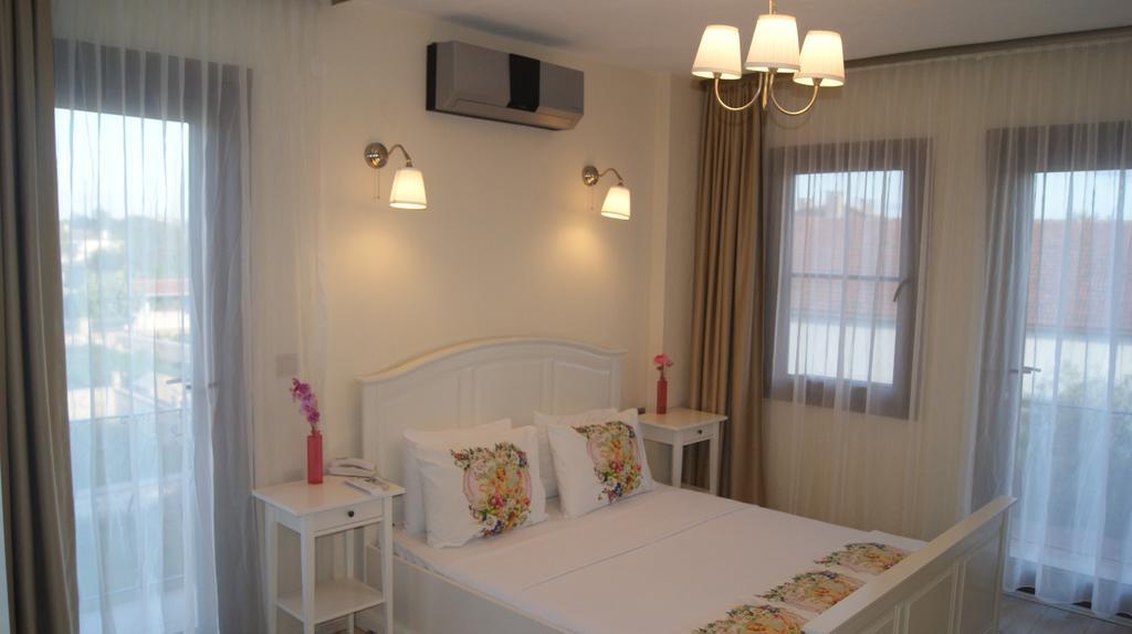 Ender Hotel (Adults Only) Ayvalik Ngoại thất bức ảnh